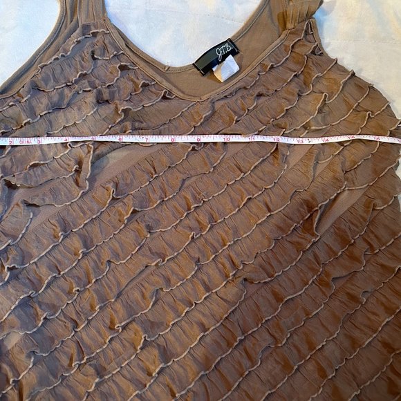 Ruffle camisole, flirty and fun! - Picture 7 of 9